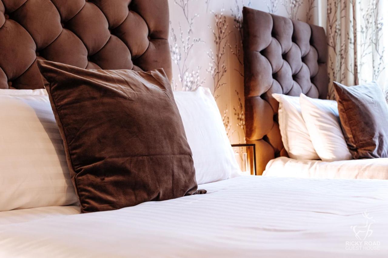 Ricky Road Guest House - Premium Уотфорд Екстериор снимка