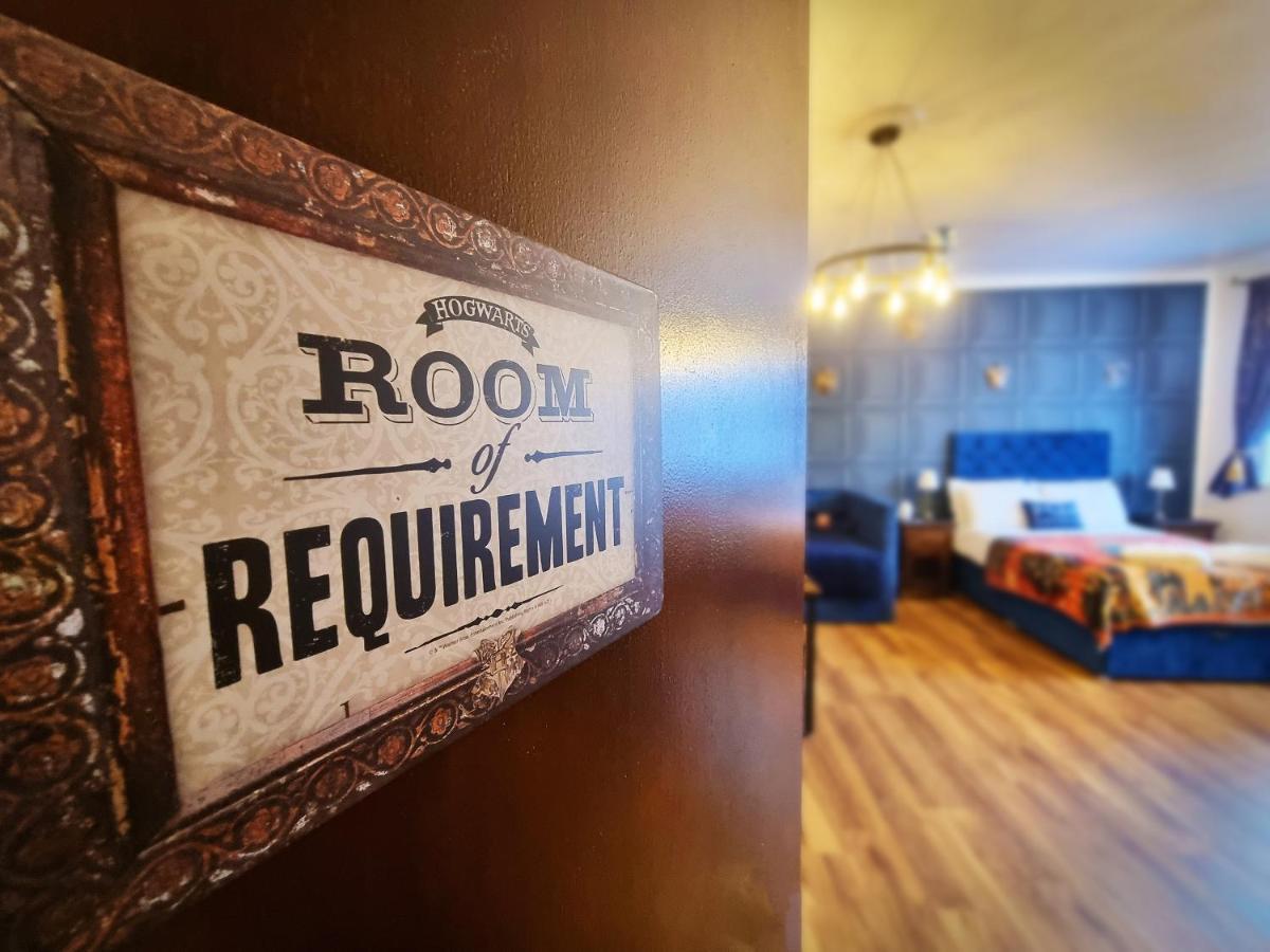 Ricky Road Guest House - "Wizard Studio Room" Available To Book Now Уотфорд Екстериор снимка