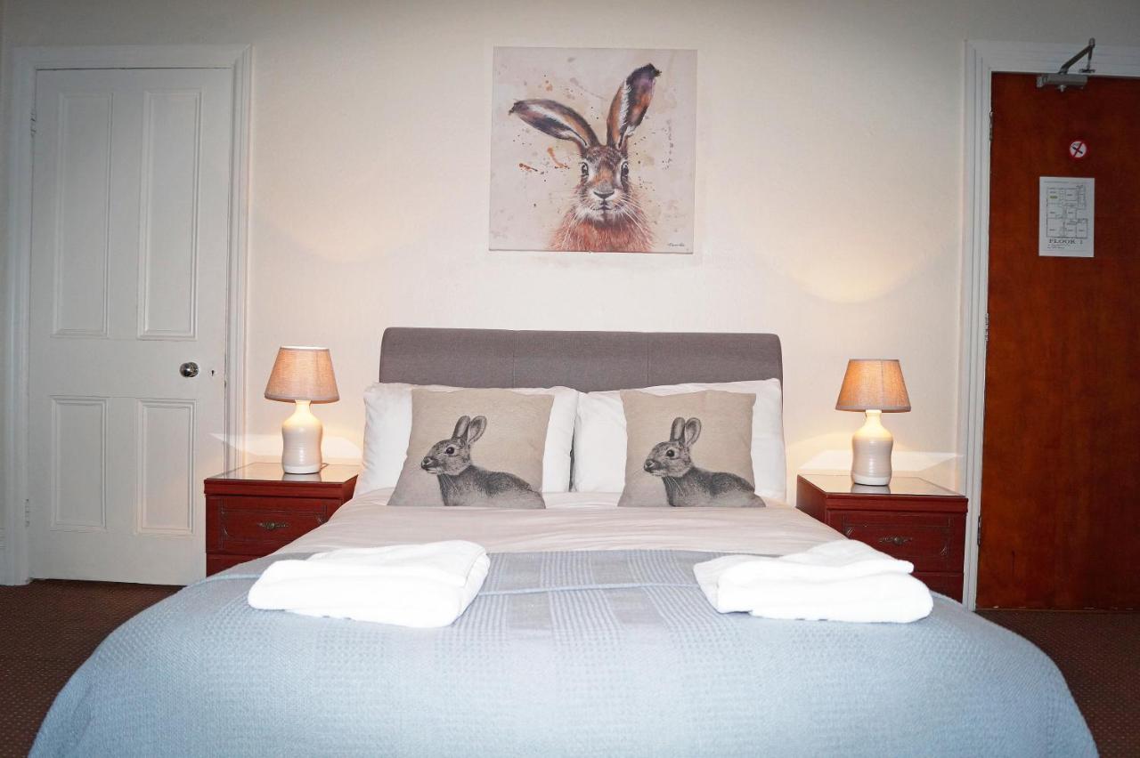 Ricky Road Guest House - Premium Уотфорд Екстериор снимка