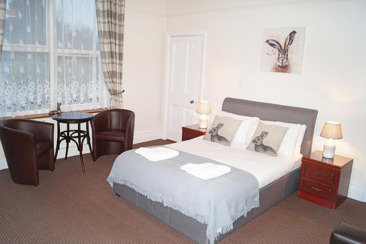 Ricky Road Guest House - Premium Уотфорд Екстериор снимка